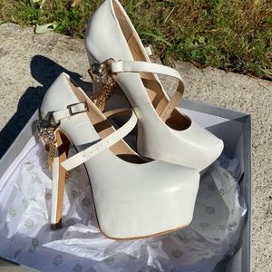 White Zigy heels